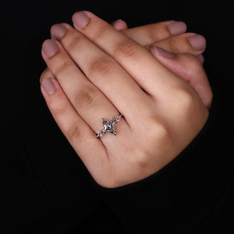 Prong Setting for a secure and elegant display of your diamonds.