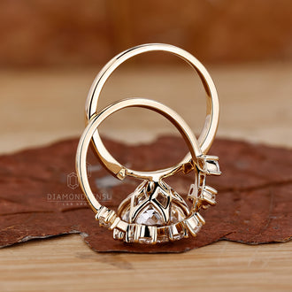 Pinched Shank Ring with elegant shaping for a perfect fit.