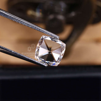 Square cushion cut diamond is shaped for simple rings.