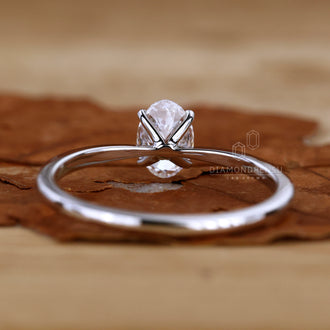 White gold ring setting for a sophisticated finish.