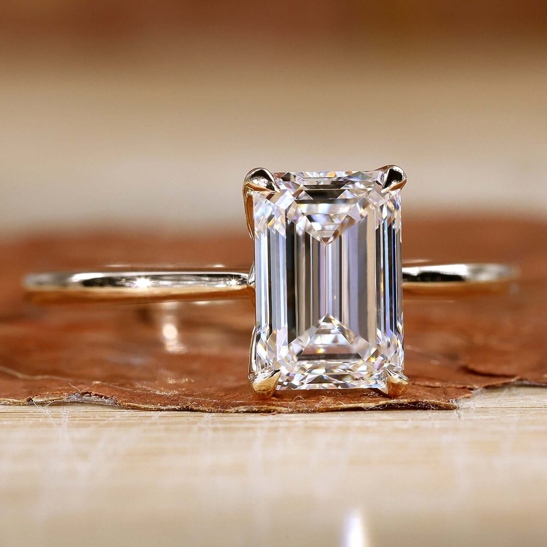 Emerald Cut Diamond Solitaire Engagement Ring 1.50 ct / Platinum Emerald Cut Diamond Solitaire Engagement Ring 1.50 ct / Platinum