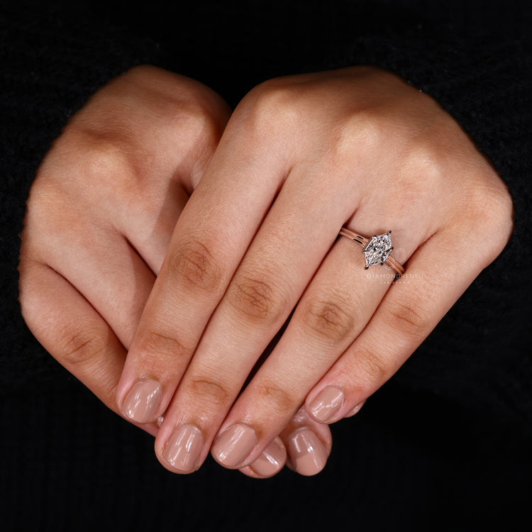 White Gold Ring with a modern and luxurious appeal.