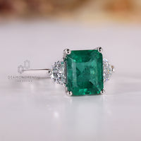 White gold ring with IGI certified diamond.