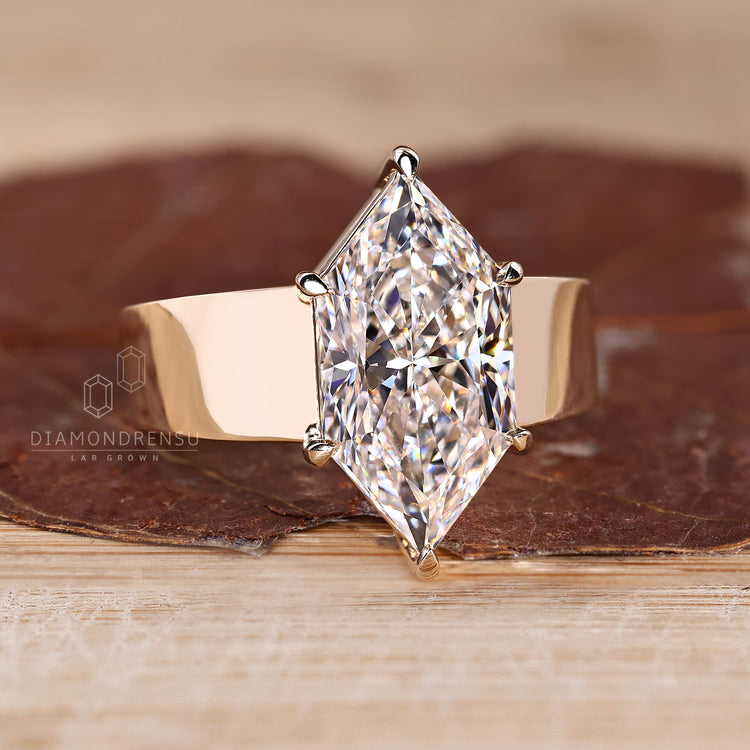 Buy engagement ring with marquise diamond.