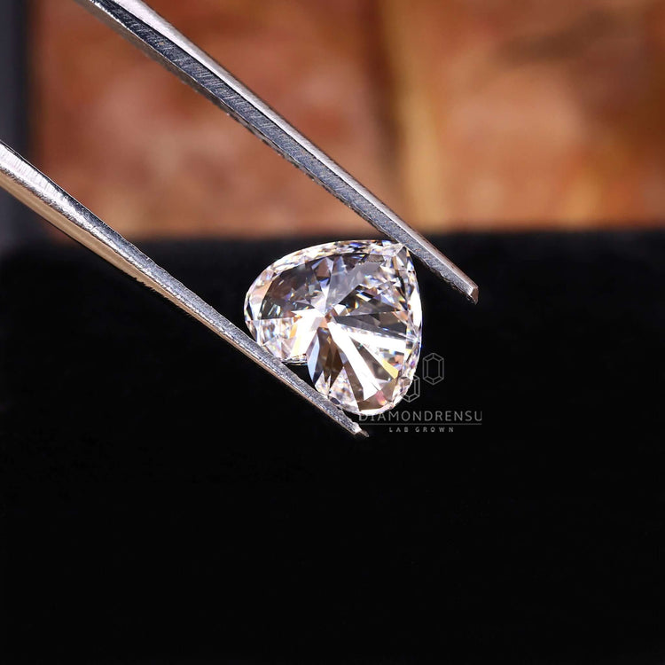Best lab grown diamond includes heart cut for meaningful designs.