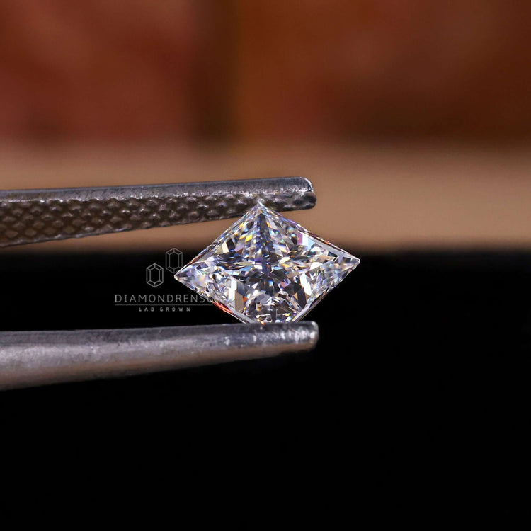 Princess lab grown diamond loose stone ready for setting.