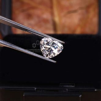 IGI certified diamond is a good option for custom earring sets.