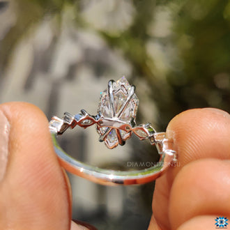 Timeless handmade white gold Dutch marquise engagement ring.