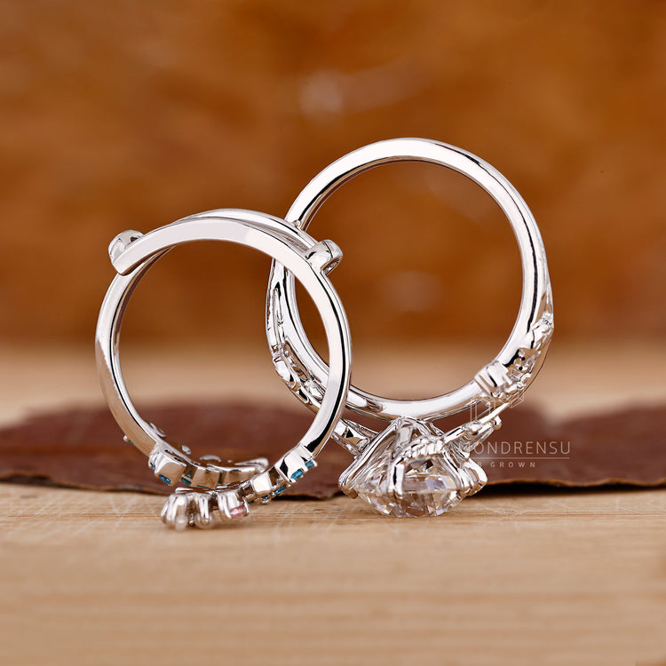 Diamondrensu bridal set featuring a marquise diamond.