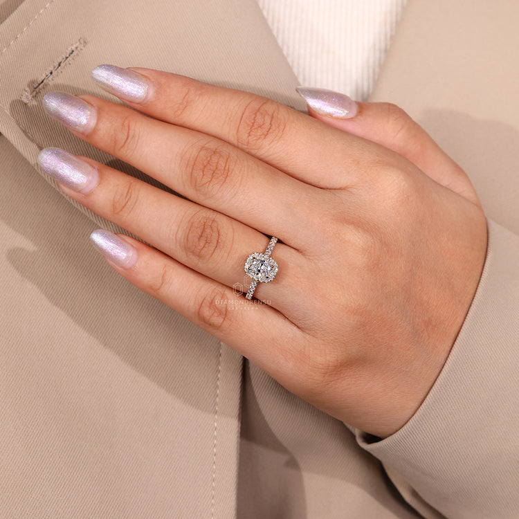 Diamondrensu handmade oval engagement ring.