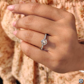 White gold ring featuring a hexagon moissanite design for a classic look.