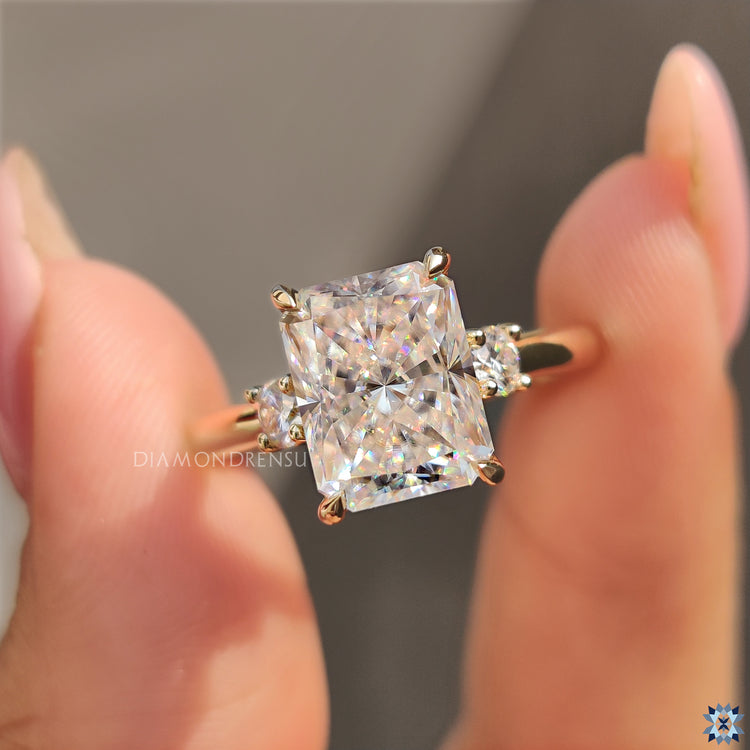 Euro shank ring crafted for a comfortable fit.