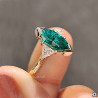 Cathedral setting ring designed for maximum brilliance.