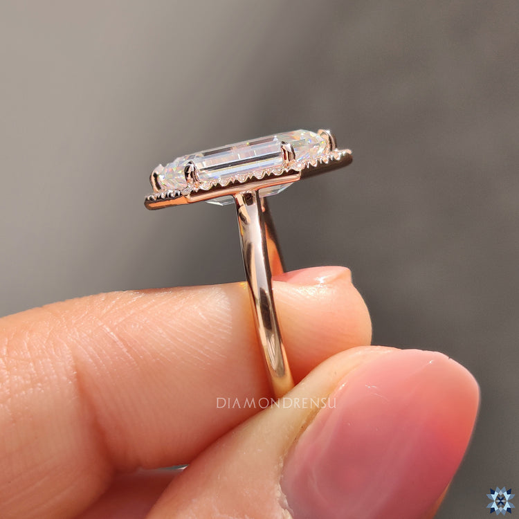 Buy moissanite ring from Diamondrensu.