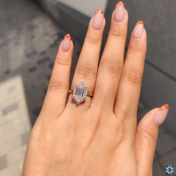 Diamondrensu ring with elongated hexagon cut.