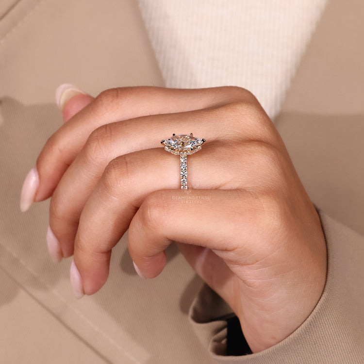 6 prong claw setting holds the stone firm.