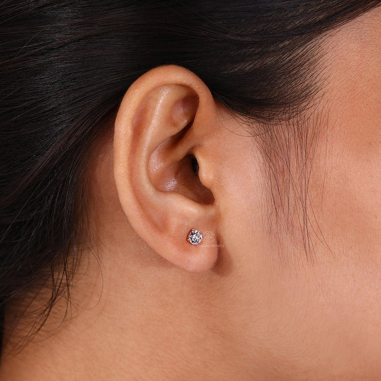 Rose Gold Stud Earrings 0.50 TCW in Round Cut