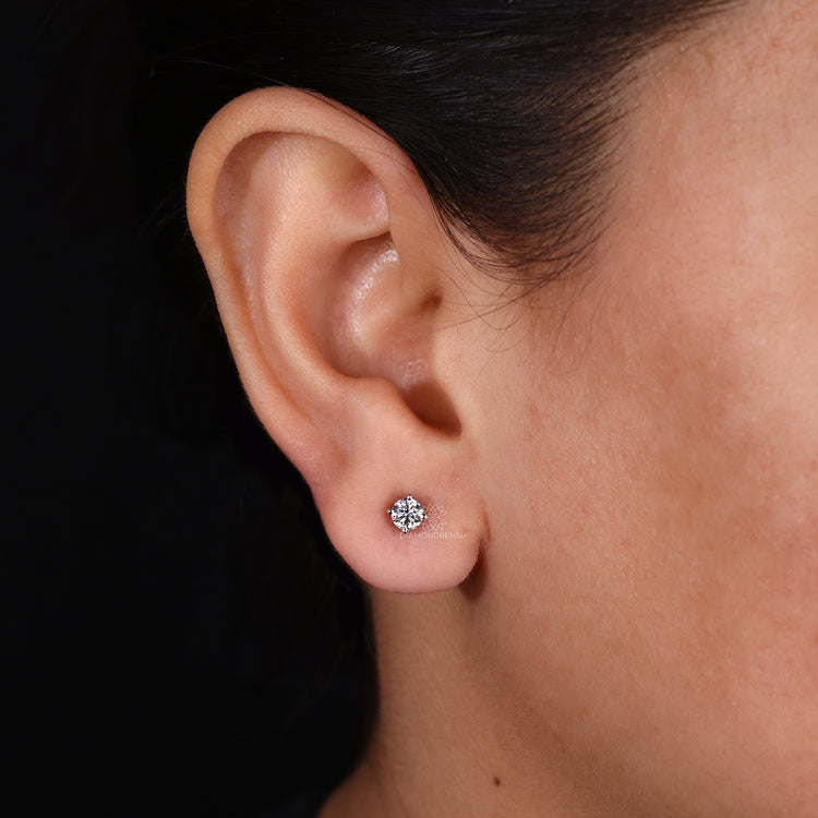 White Gold Earring 0.50 TCW - Round Cut Diamonds