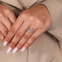 Pave setting ring enhancing diamond brilliance and shine.