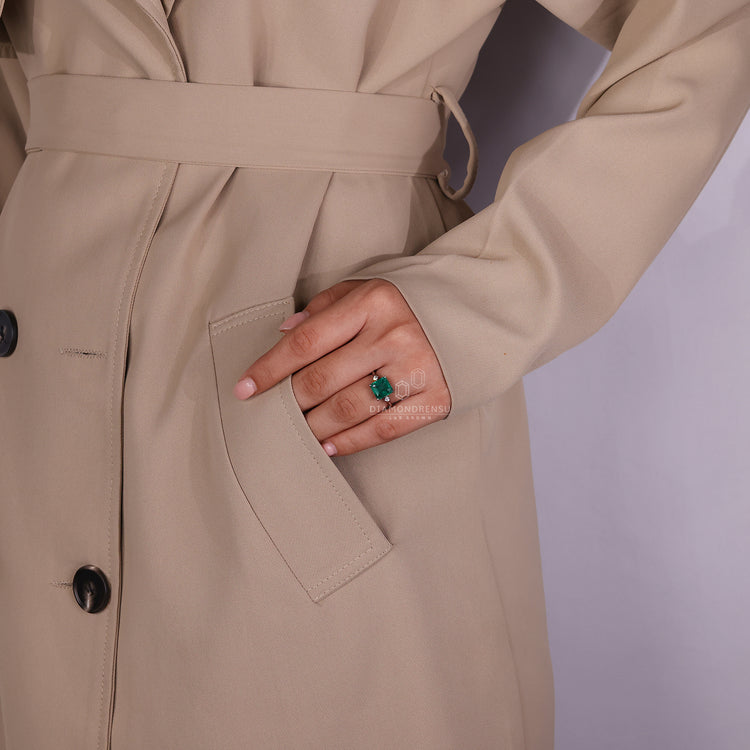 Diamondrensu ring with four tab prong setting.