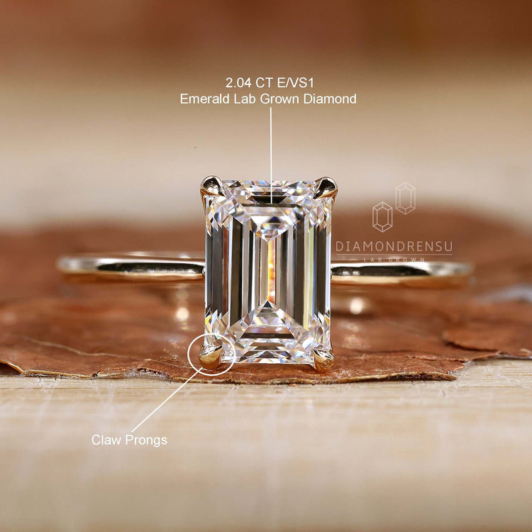 custom engagement ring