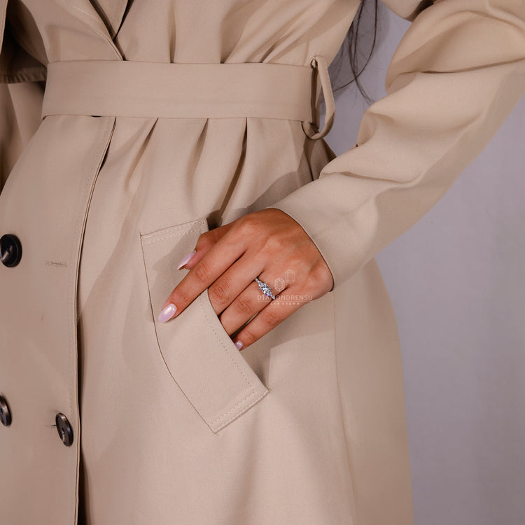 Lab Grown Diamond used in cathedral setting engagement ring with white gold band.