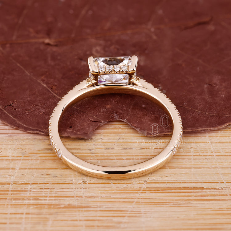 Handmade jewelry, including a diamondrensu engagement ring, designed to impress.