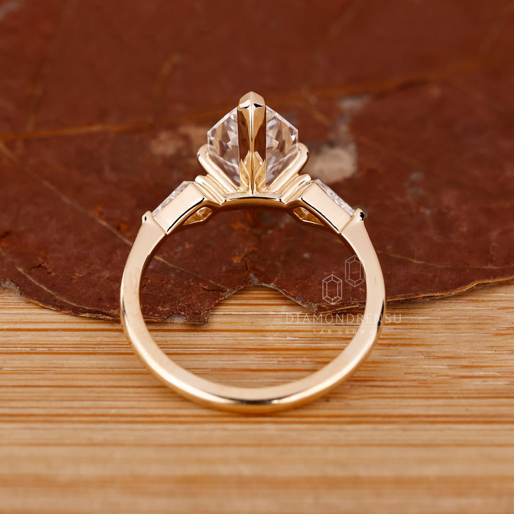 Dutch Marquise Engagement Ring with 2 Kite Cut Side Stone