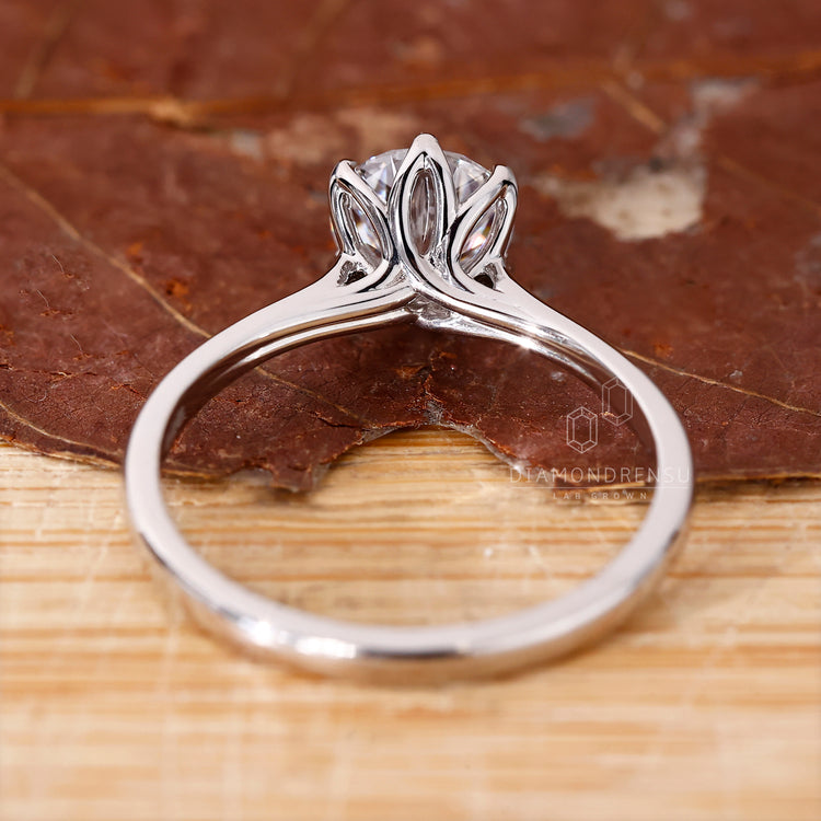 This six prong setting keeps the diamond secure.