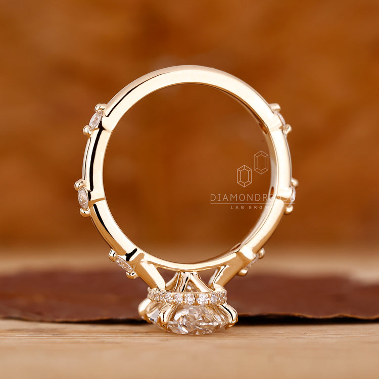 Distance pave diamond ring in round diamond ring design