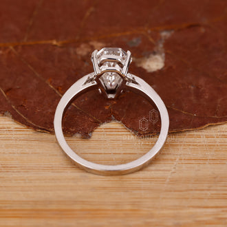 Lab Grown Diamond ring with coffin cut centre stone.