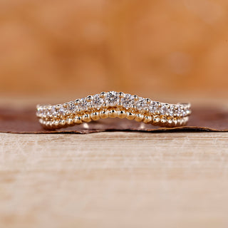 Milgrain Wedding Band in Yellow Gold with Curved Design