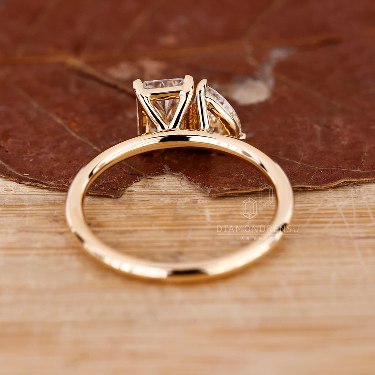 Lab grown diamond set in a two-stone Toi Et Moi design for a unique look.