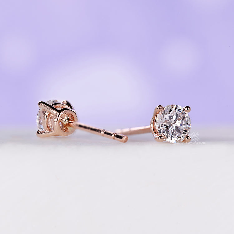 Rose Gold Stud Earrings 0.50 TCW in Round Cut