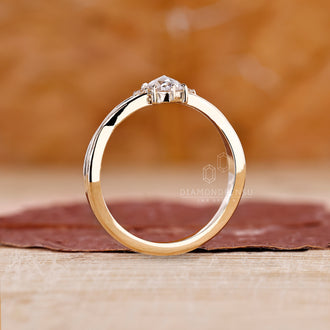 Diamondrensu ring crafted to celebrate true love and commitment.