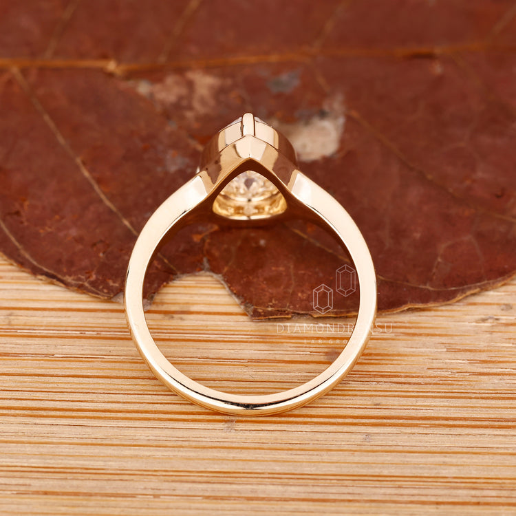 Lab Grown Diamond engagement ring in pear cut design.