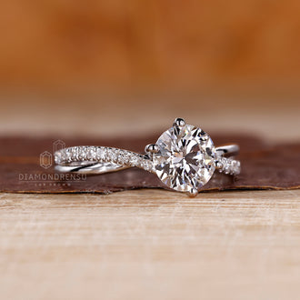Custom engagement ring designed with a round diamond and IGI certified stone.