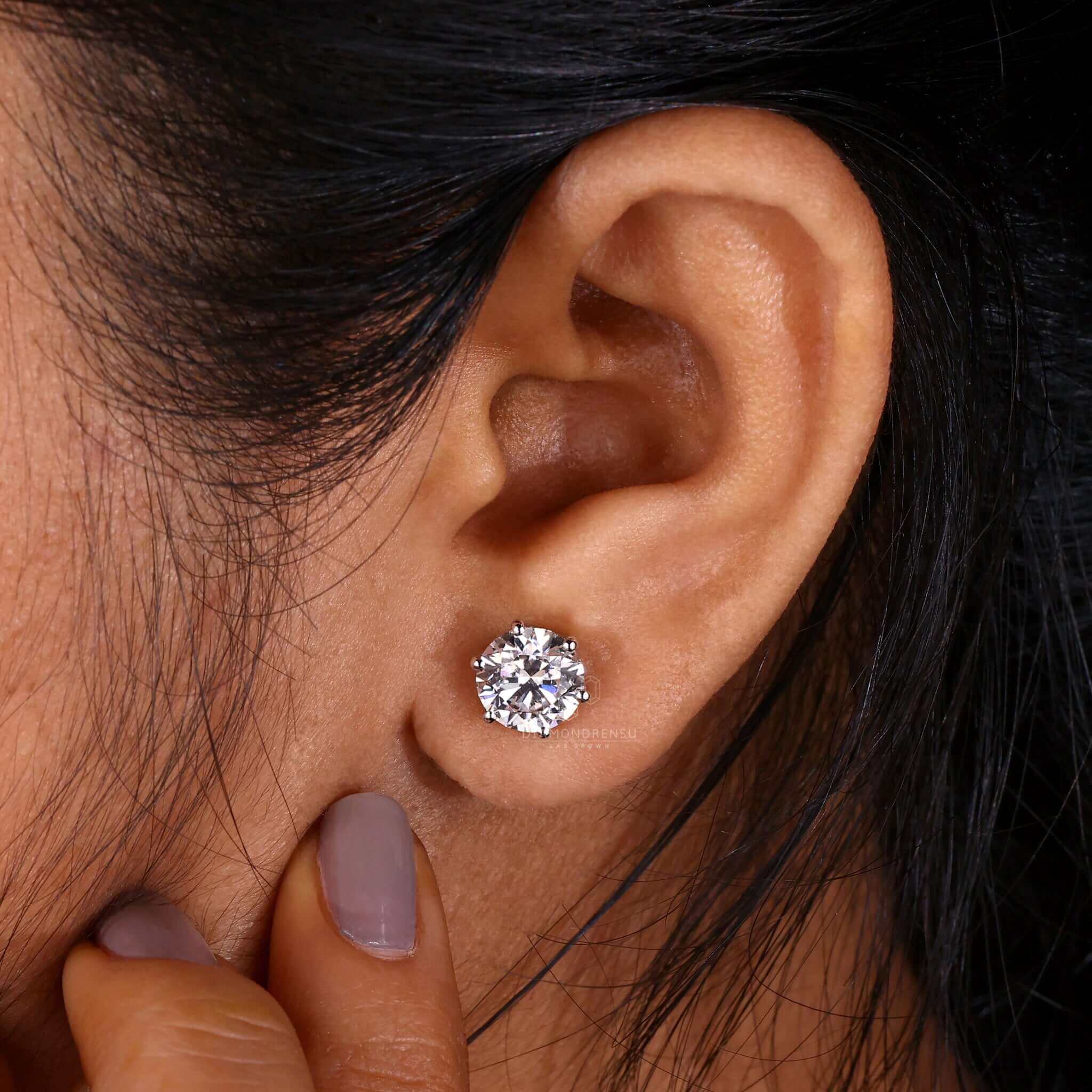 round lab grown diamond earrings