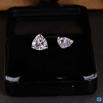 Loose Moissanite pair in Trillion Cut, perfect for earrings.
