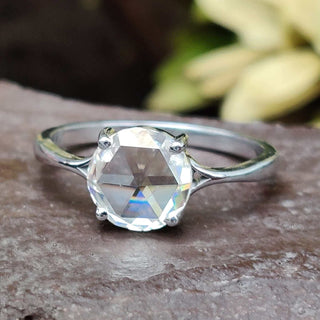 Split shank ring featuring a modern design for elegant wear.