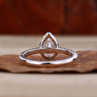 custom engagement ring