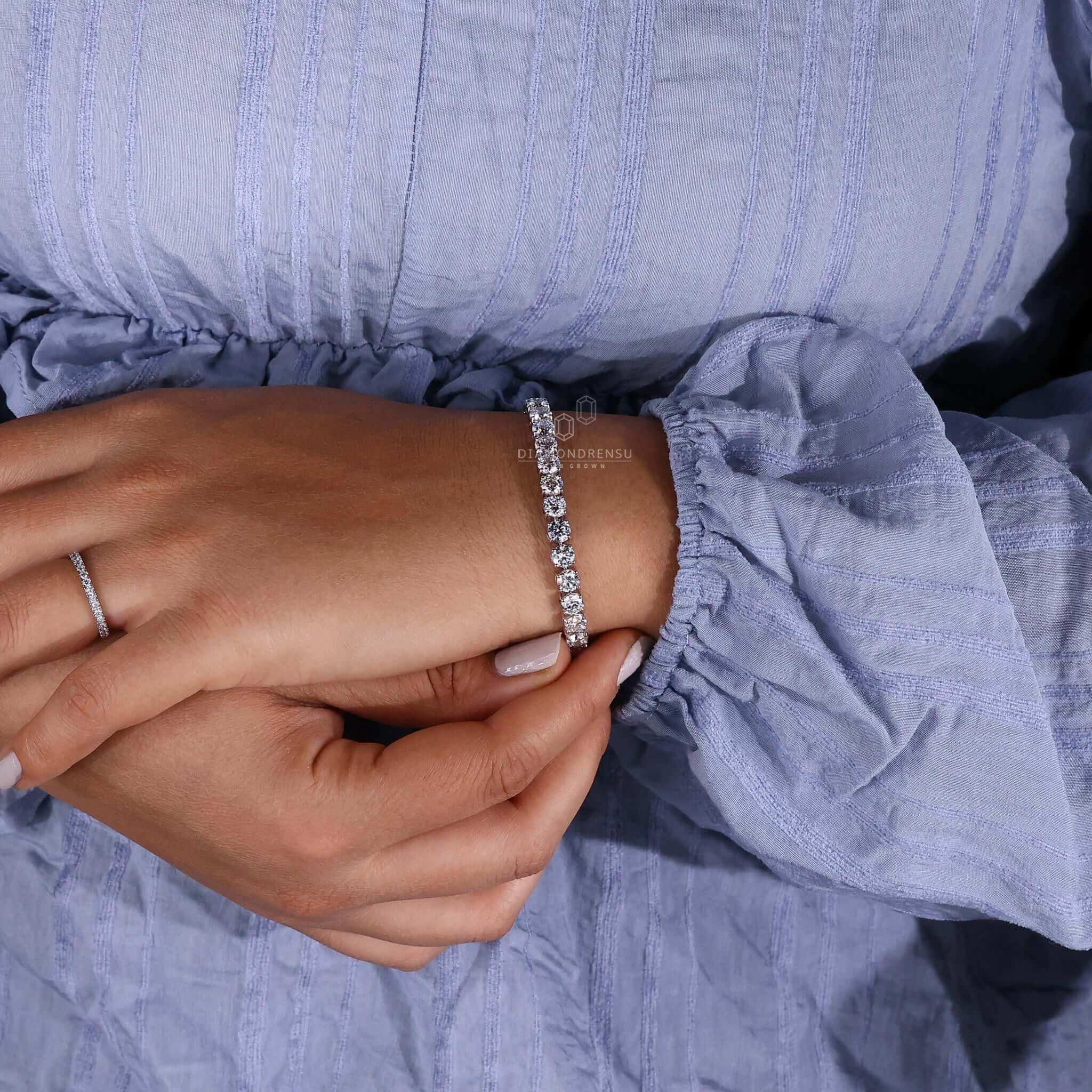 round diamond bracelet