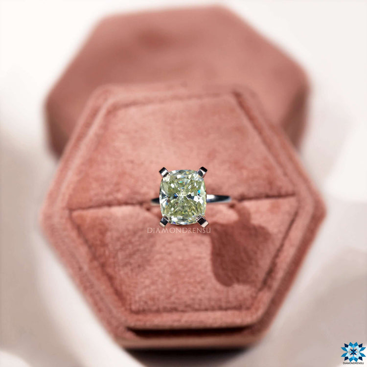 Cushion Cut Ring designed for sophistication and everyday elegance.