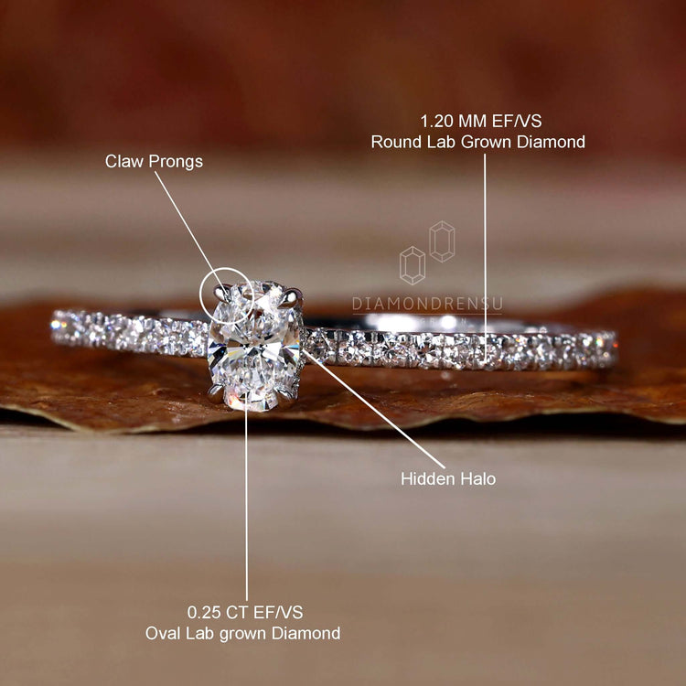 oval cut diamond engagement ring