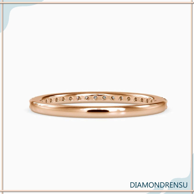 Lab grown diamond band in yellow gold, perfect as a wedding band