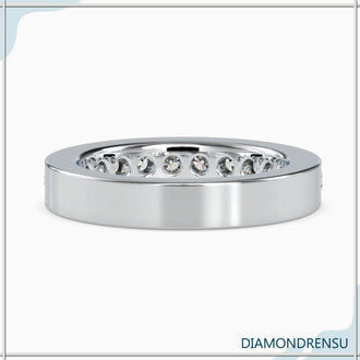 Lab grown diamond wedding band with IGI certified round diamonds