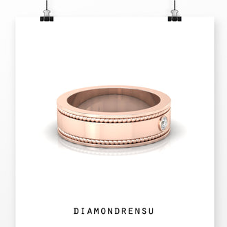 Diamondrensu mens band in a stylish and durable design.