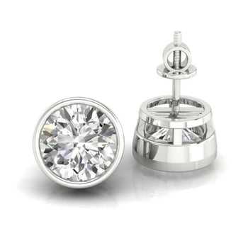 Simple earrings featuring round diamonds, perfect for an everyday minimalist style.