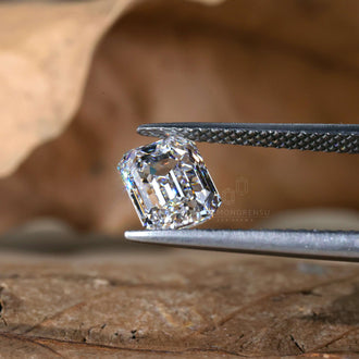 Lab grown diamond loose stone emerald cut.