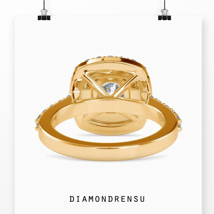 Round diamond engagement ring with a beautiful pave setting.